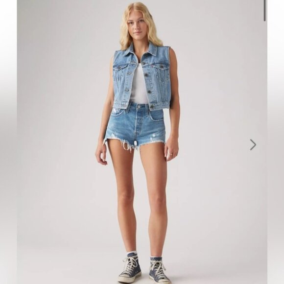 Levi's Pants - LEVI S 501 ORIGINAL FIT WOMEN  S SHORTS Size 26